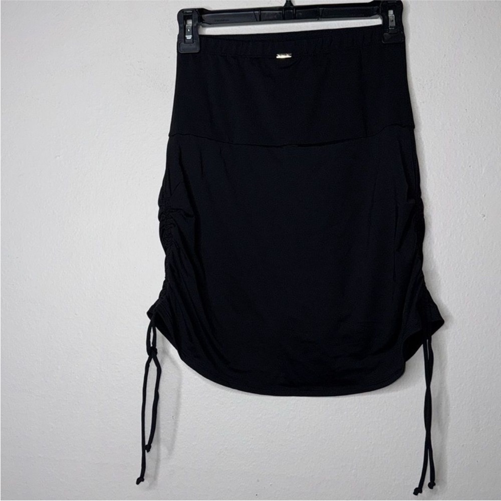 Anne Cole Tummy Control Skirted Bottom
Black Size Medium - Picture 4 of 8